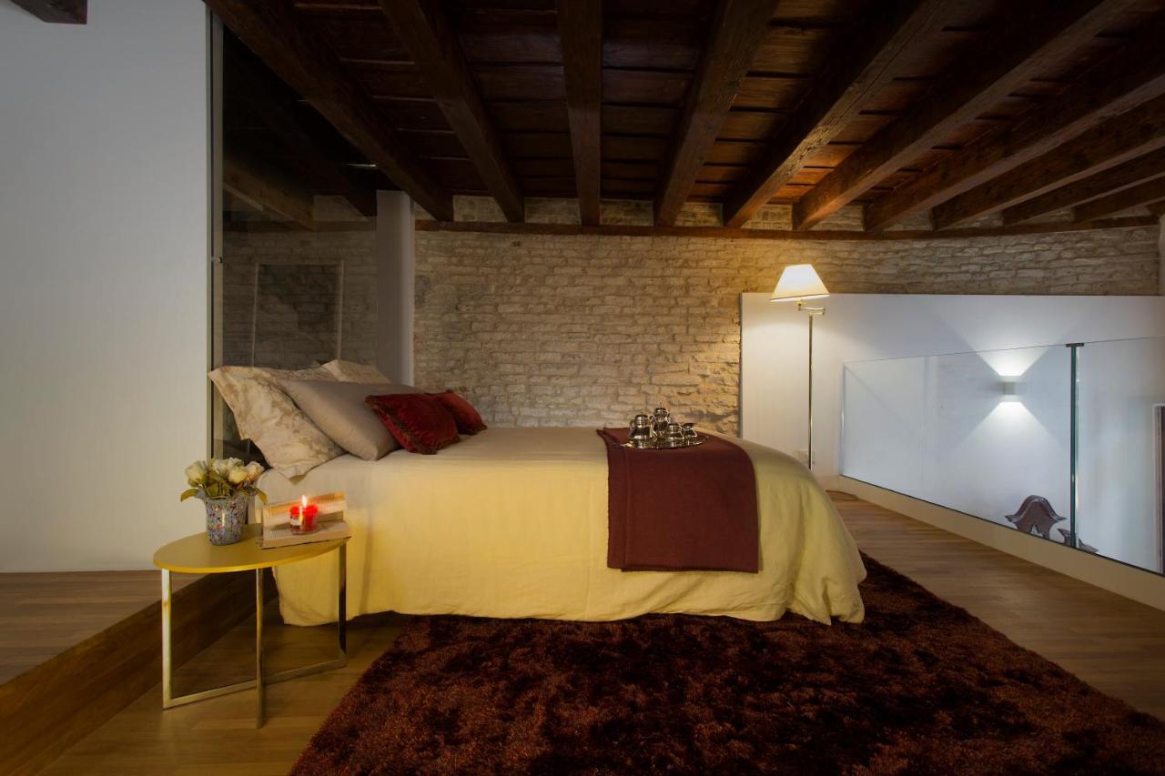 Italiahaus - Ca' Olivo Loft With Canal View In Rialto Venice Apartment Exterior foto