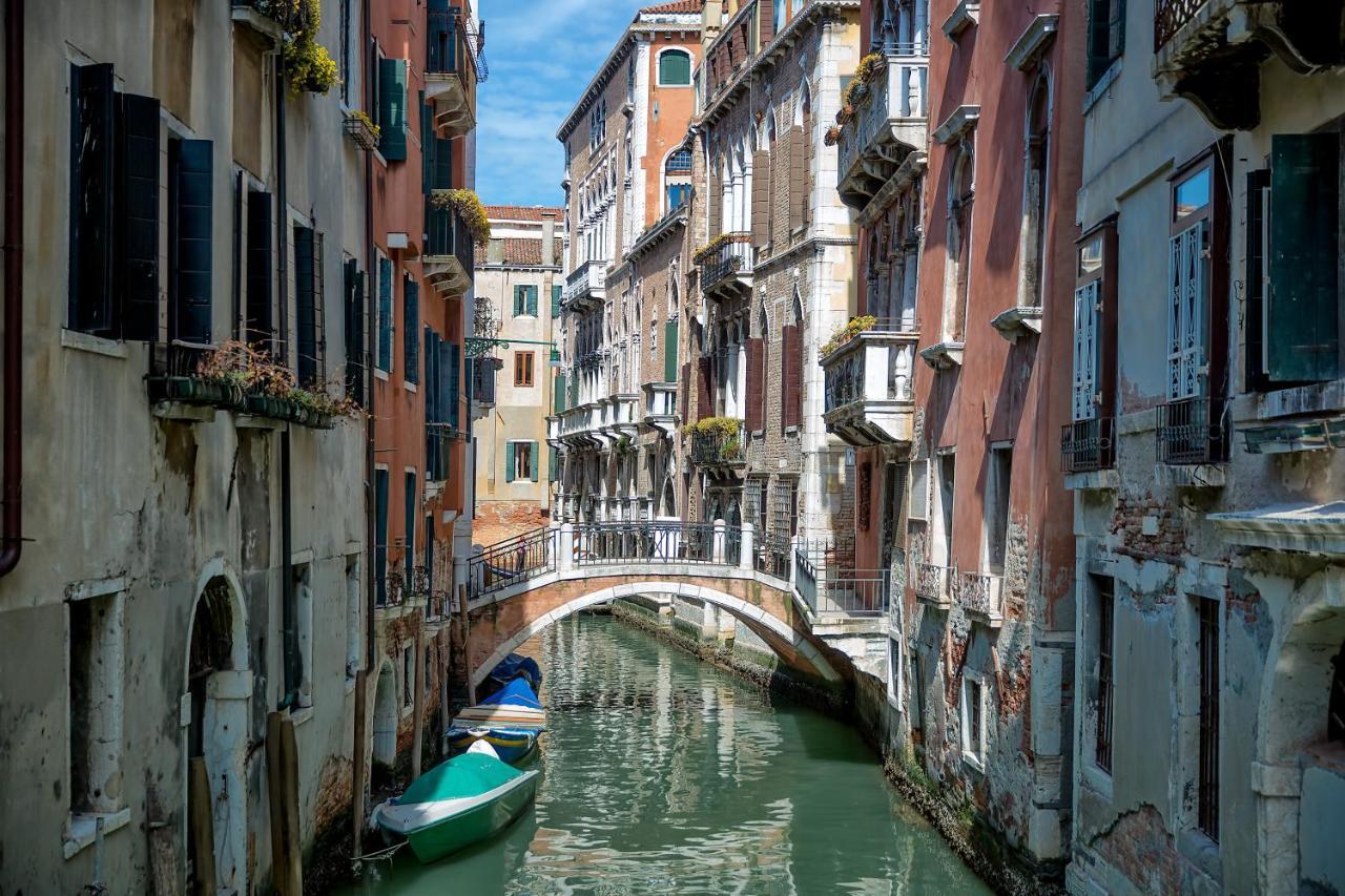Italiahaus - Ca' Olivo Loft With Canal View In Rialto Venice Apartment Exterior foto
