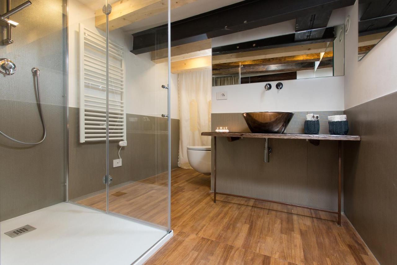Italiahaus - Ca' Olivo Loft With Canal View In Rialto Venice Apartment Exterior foto